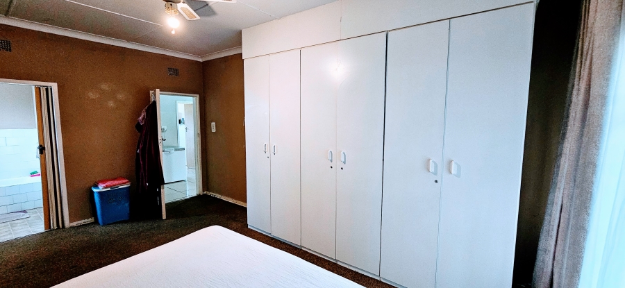 3 Bedroom Property for Sale in Three Rivers Proper Gauteng