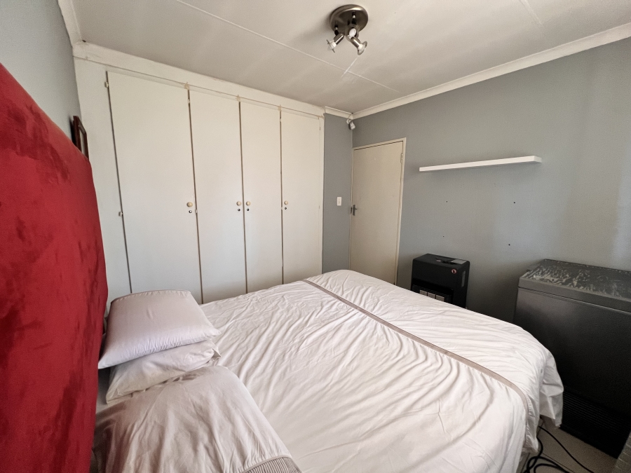 2 Bedroom Property for Sale in Noordwyk Gauteng