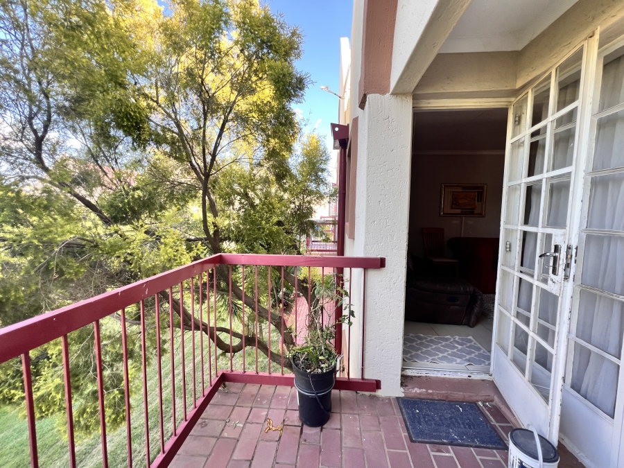2 Bedroom Property for Sale in Noordwyk Gauteng