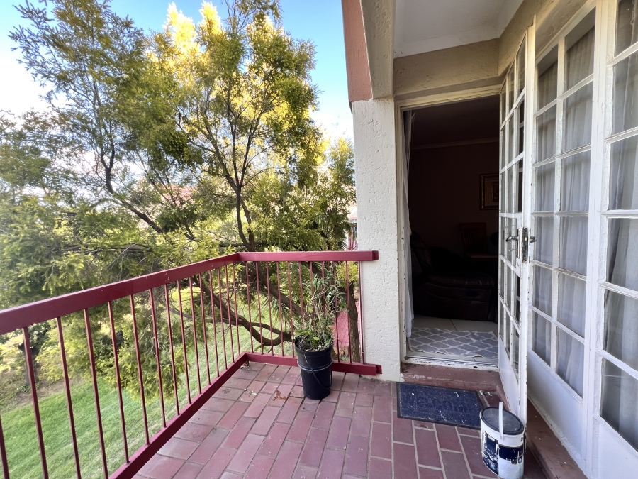 2 Bedroom Property for Sale in Noordwyk Gauteng