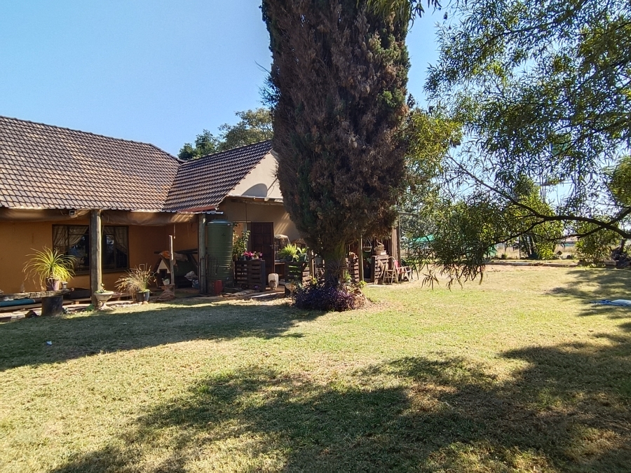 5 Bedroom Property for Sale in Valtaki Gauteng