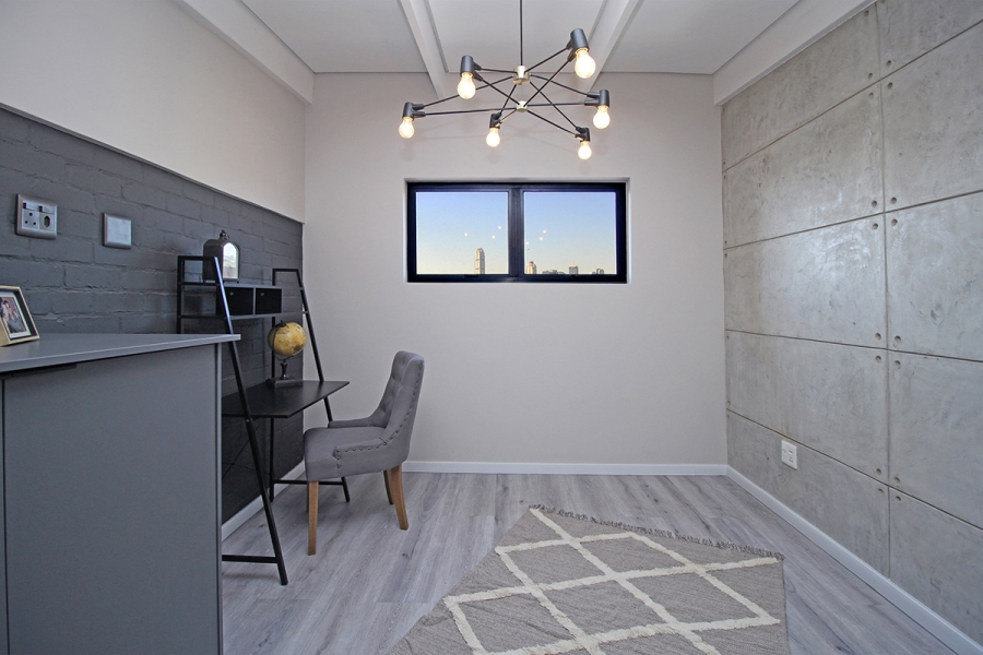 1 Bedroom Property for Sale in Hurlingham Gauteng