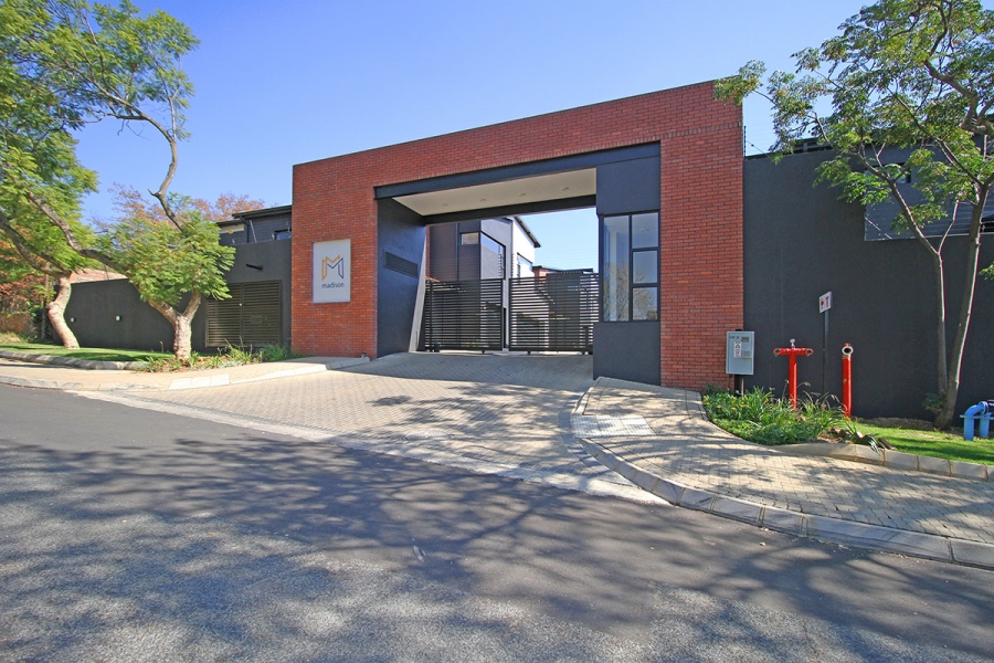 1 Bedroom Property for Sale in Hurlingham Gauteng