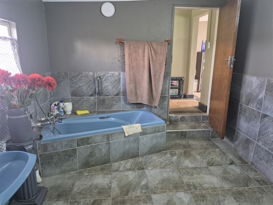 5 Bedroom Property for Sale in Cullinan Rural Gauteng