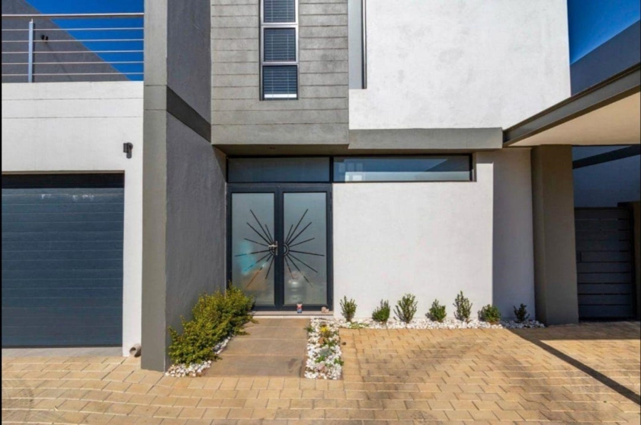 3 Bedroom Property for Sale in Rynfield Gauteng