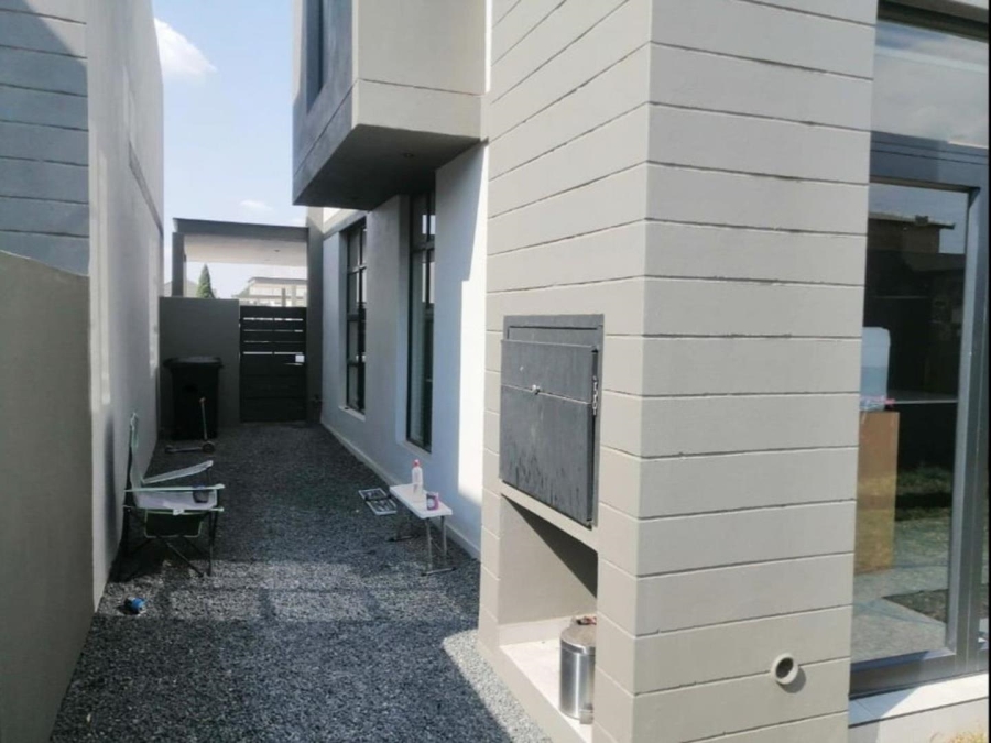 3 Bedroom Property for Sale in Rynfield Gauteng
