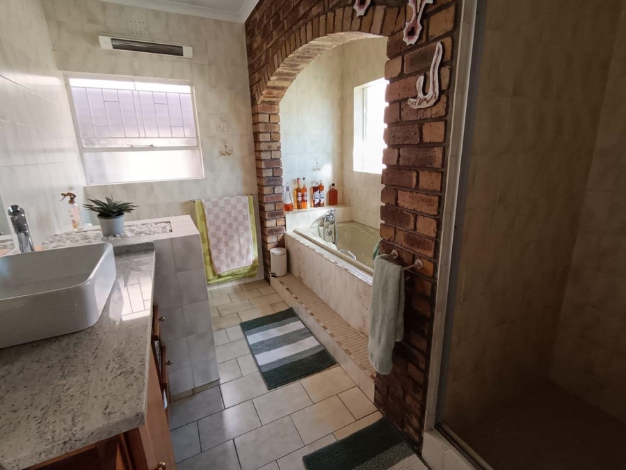 4 Bedroom Property for Sale in Dalpark Ext 1 Gauteng