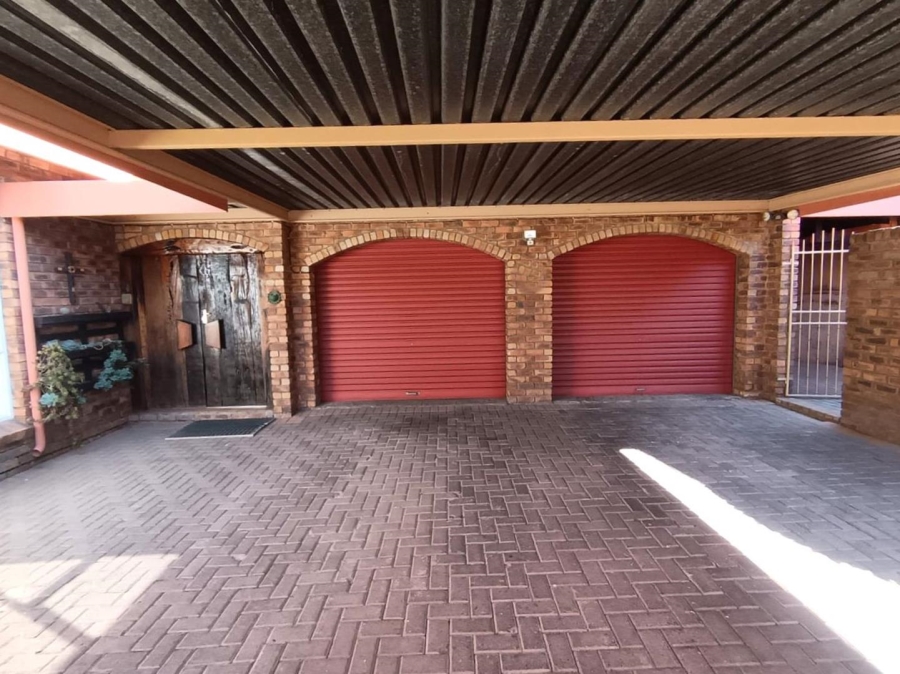 4 Bedroom Property for Sale in Dalpark Ext 1 Gauteng