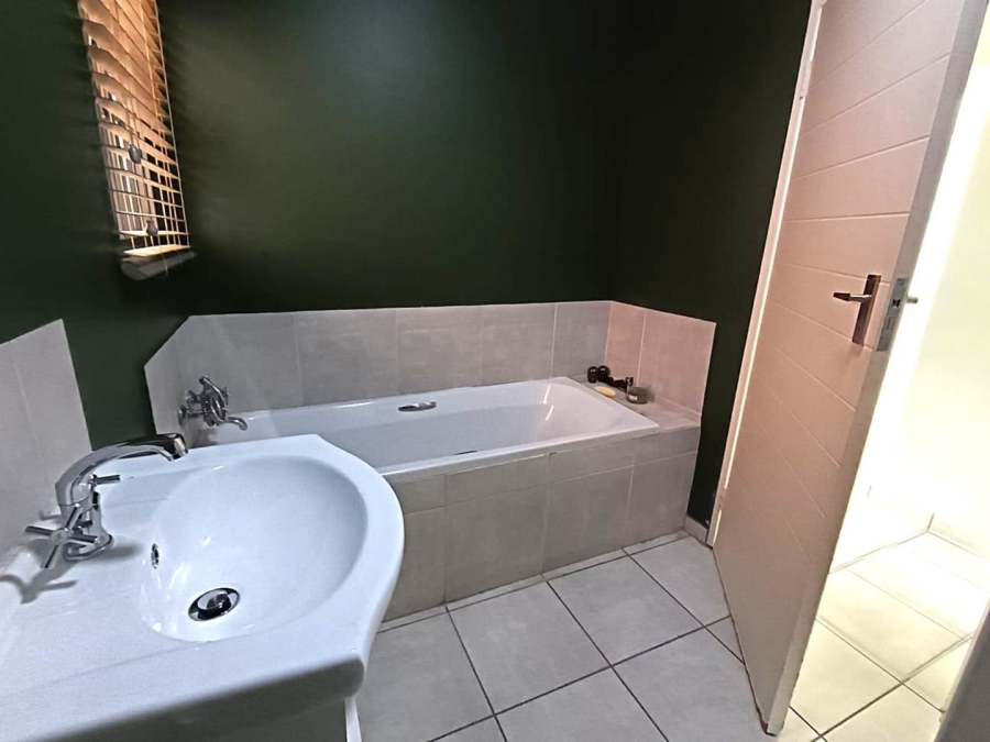 3 Bedroom Property for Sale in Rynfield Gauteng