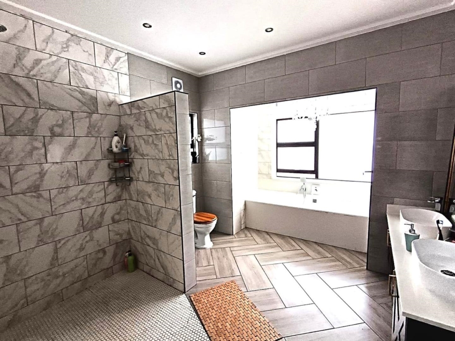 3 Bedroom Property for Sale in Rynfield Gauteng