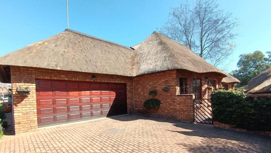 3 Bedroom Property for Sale in Rynfield Gauteng