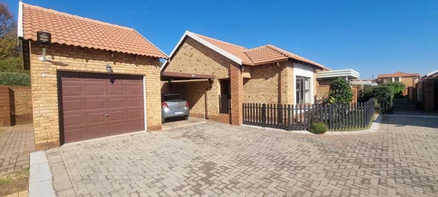 2 Bedroom Property for Sale in Brentwood Park Gauteng