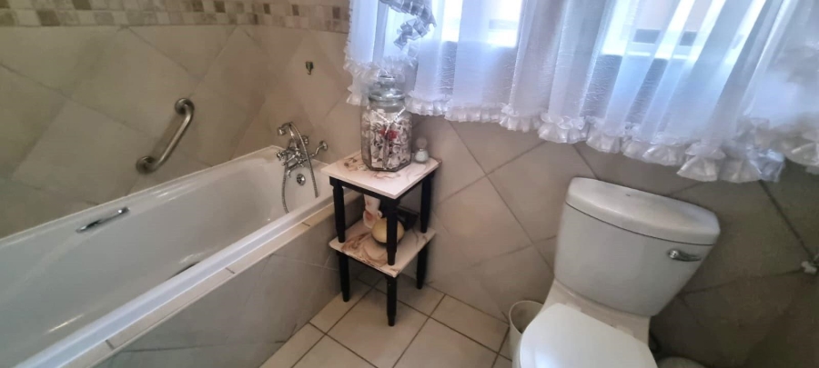 2 Bedroom Property for Sale in Brentwood Park Gauteng