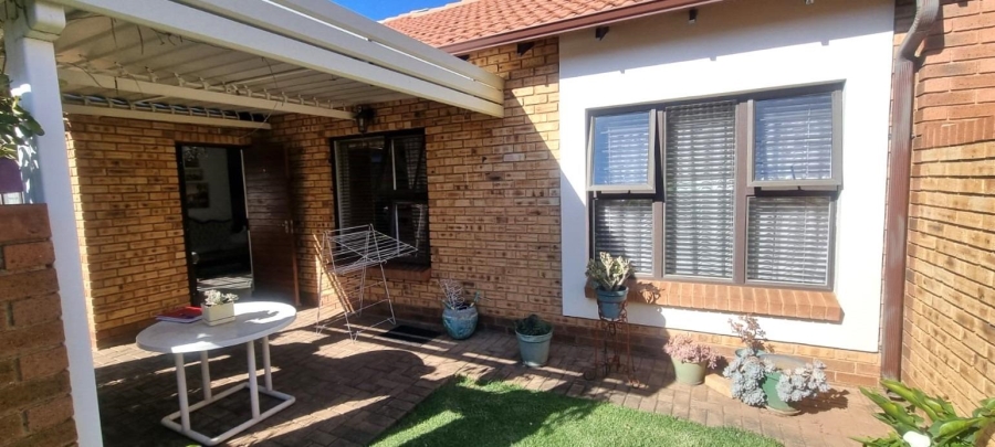 2 Bedroom Property for Sale in Brentwood Park Gauteng