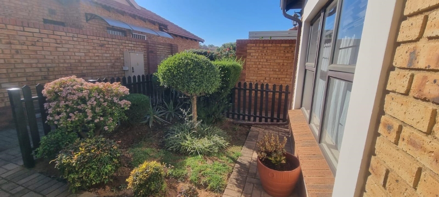 2 Bedroom Property for Sale in Brentwood Park Gauteng