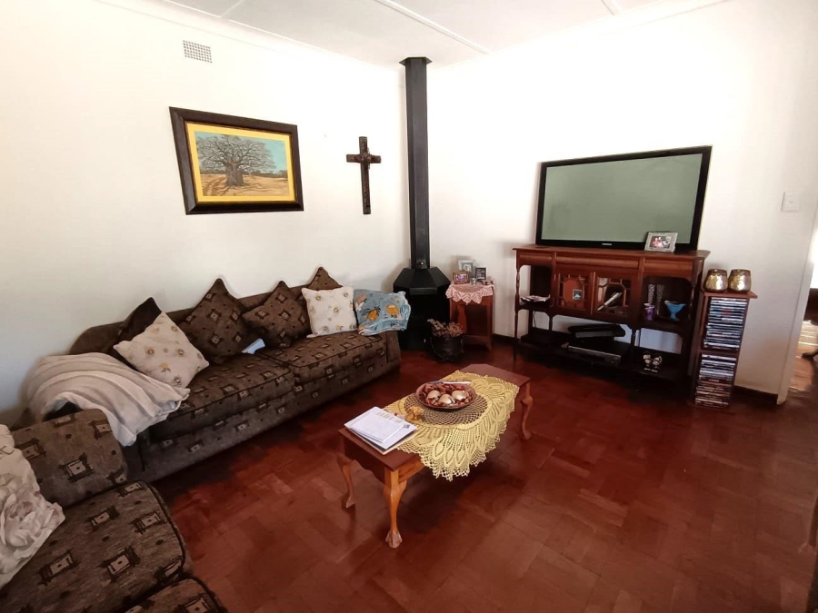 6 Bedroom Property for Sale in Rynfield Gauteng