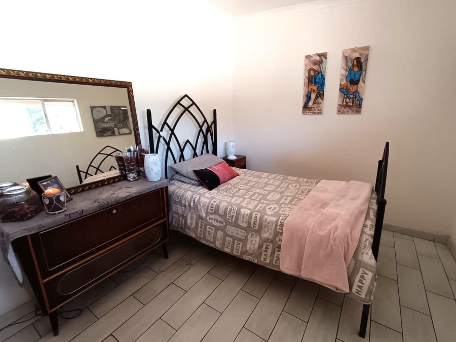 6 Bedroom Property for Sale in Rynfield Gauteng