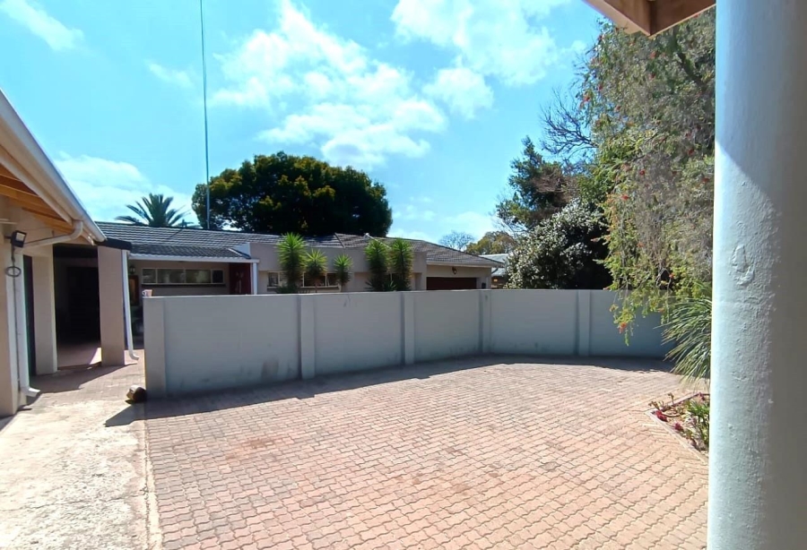 6 Bedroom Property for Sale in Rynfield Gauteng