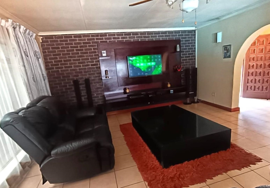 4 Bedroom Property for Sale in Morehill Gauteng