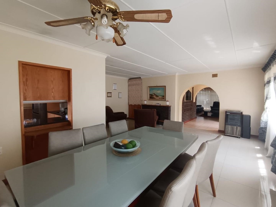 4 Bedroom Property for Sale in Morehill Gauteng