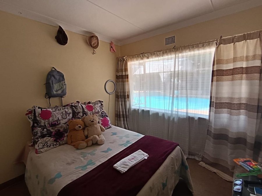 4 Bedroom Property for Sale in Morehill Gauteng
