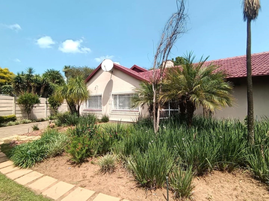 4 Bedroom Property for Sale in Morehill Gauteng