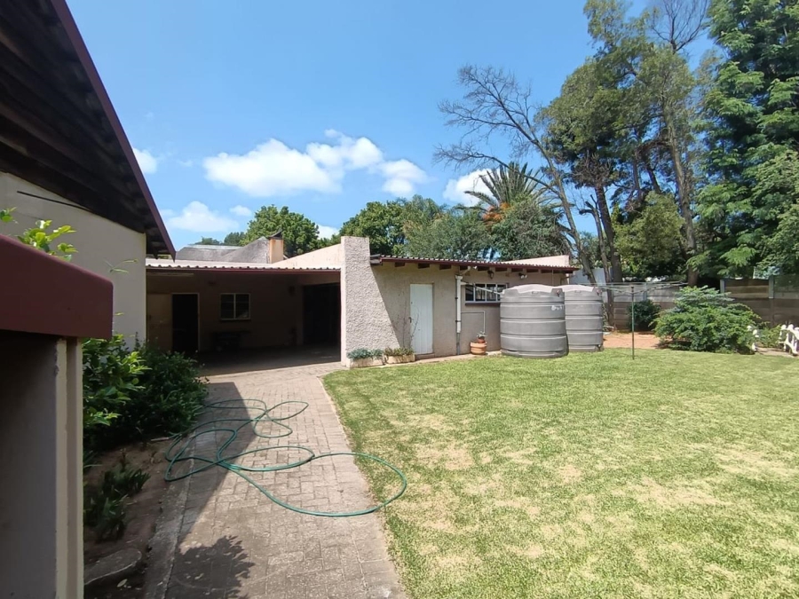 4 Bedroom Property for Sale in Morehill Gauteng