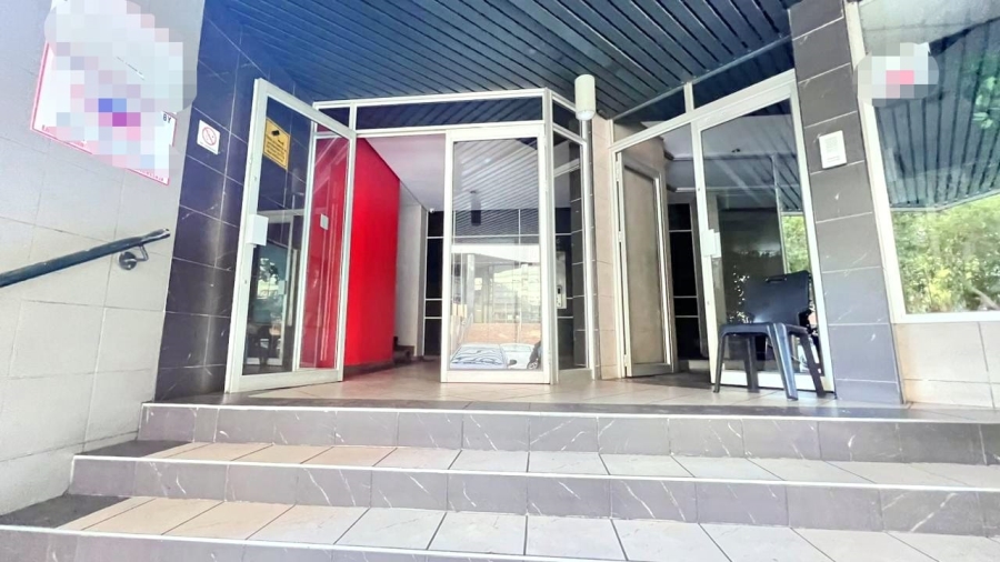 To Let 2 Bedroom Property for Rent in Braamfontein Gauteng