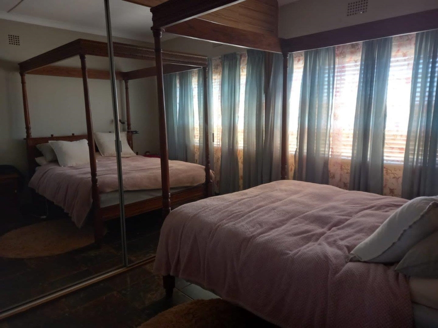 4 Bedroom Property for Sale in Hillside Gauteng