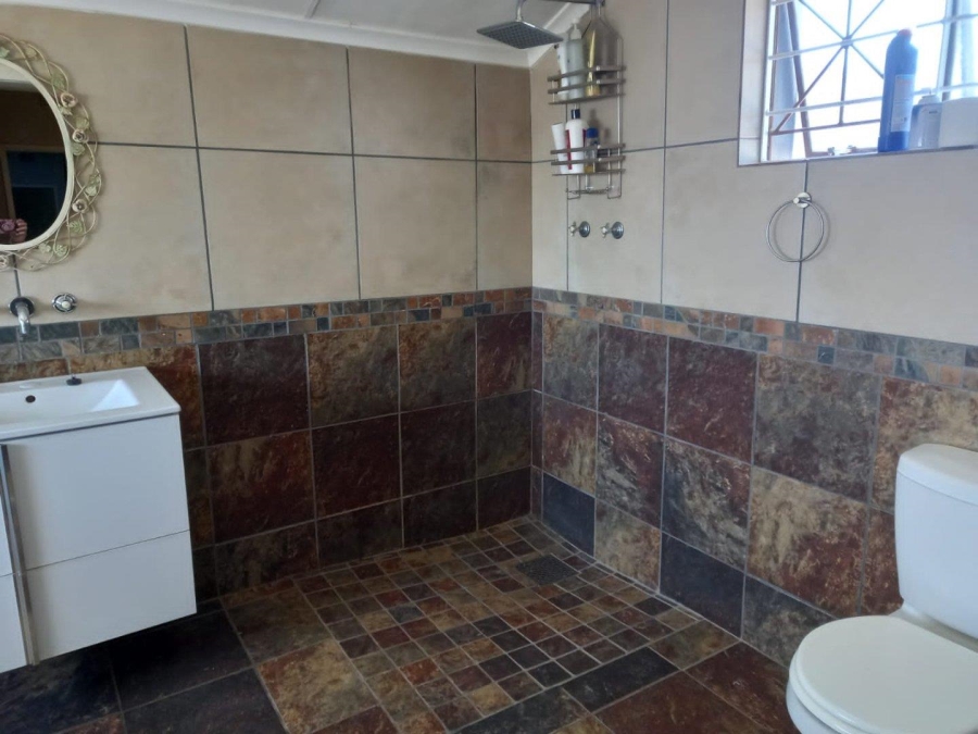 4 Bedroom Property for Sale in Hillside Gauteng