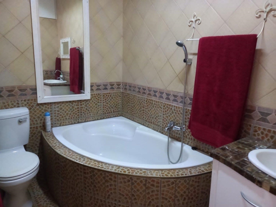 4 Bedroom Property for Sale in Hillside Gauteng