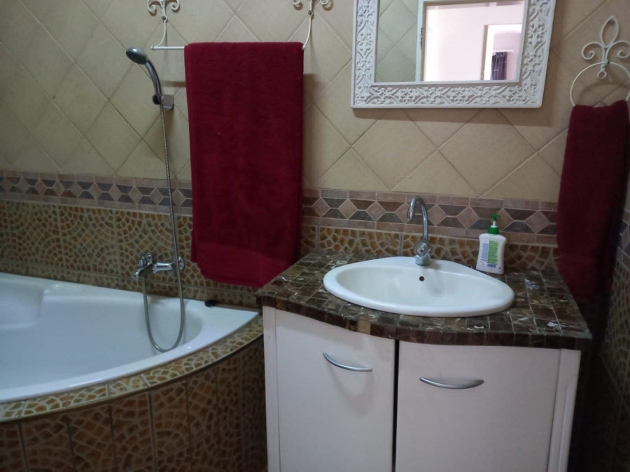 4 Bedroom Property for Sale in Hillside Gauteng