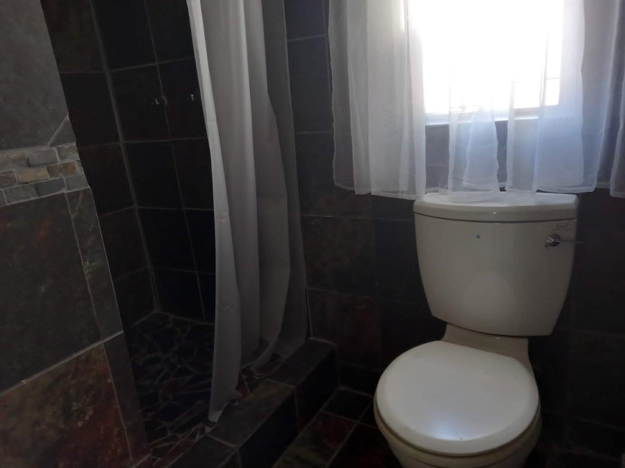 4 Bedroom Property for Sale in Hillside Gauteng