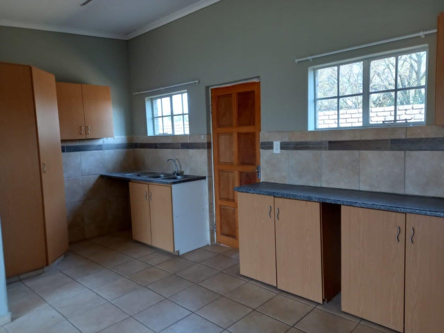 4 Bedroom Property for Sale in Hillside Gauteng