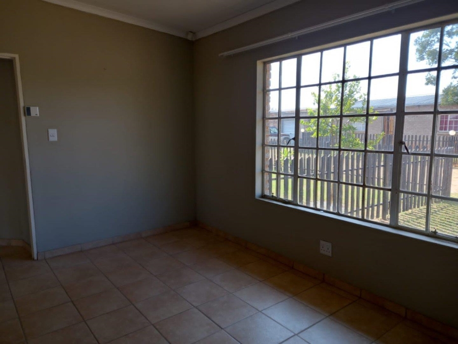 4 Bedroom Property for Sale in Hillside Gauteng