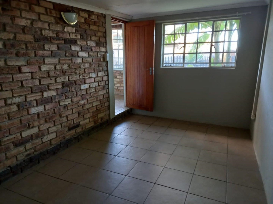 4 Bedroom Property for Sale in Hillside Gauteng