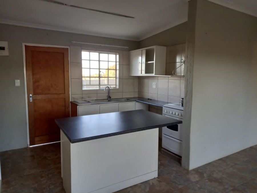 4 Bedroom Property for Sale in Hillside Gauteng