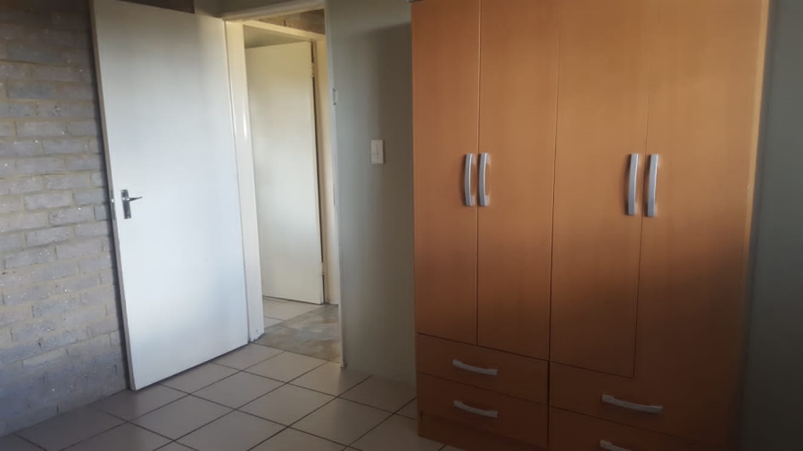 4 Bedroom Property for Sale in Hillside Gauteng