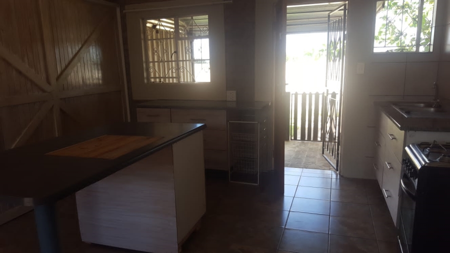 4 Bedroom Property for Sale in Hillside Gauteng