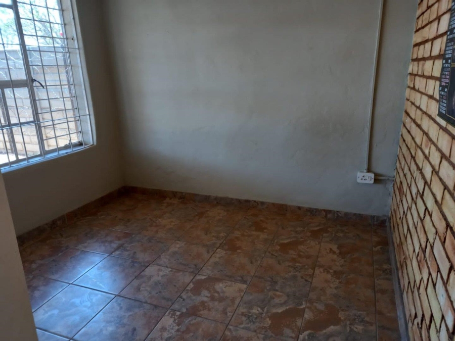 4 Bedroom Property for Sale in Hillside Gauteng
