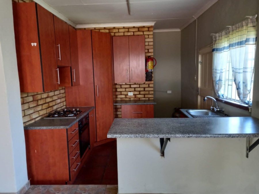 4 Bedroom Property for Sale in Hillside Gauteng