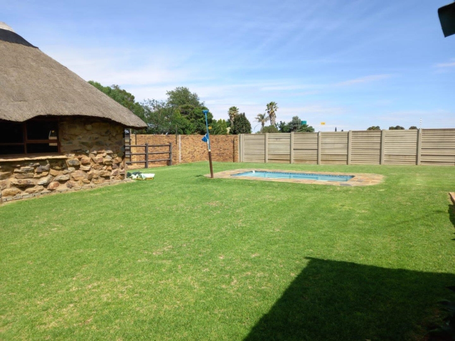 4 Bedroom Property for Sale in Hillside Gauteng