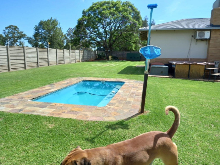 4 Bedroom Property for Sale in Hillside Gauteng