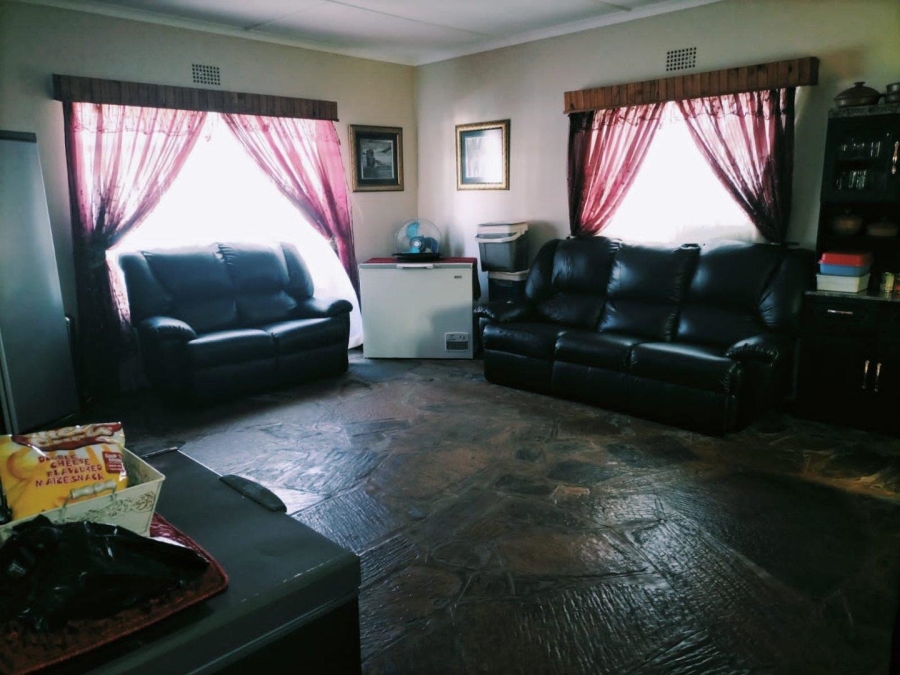 4 Bedroom Property for Sale in Greenhills Gauteng