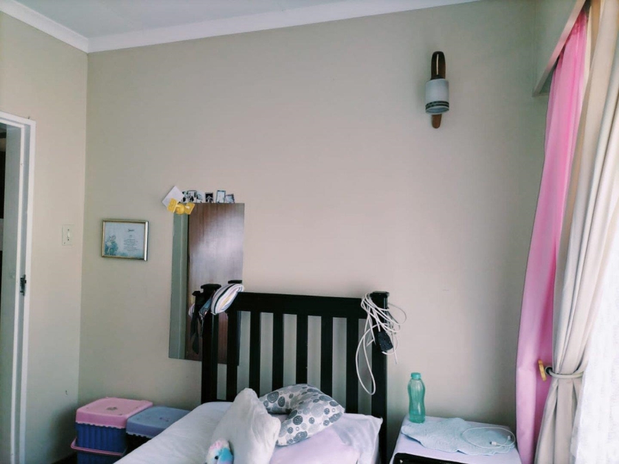 4 Bedroom Property for Sale in Greenhills Gauteng