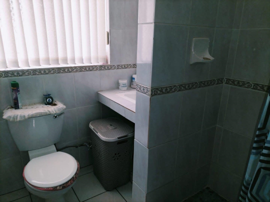 4 Bedroom Property for Sale in Greenhills Gauteng