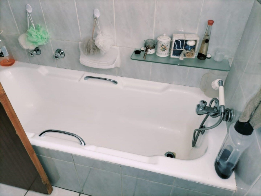 4 Bedroom Property for Sale in Greenhills Gauteng