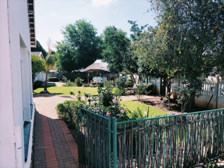 4 Bedroom Property for Sale in Greenhills Gauteng