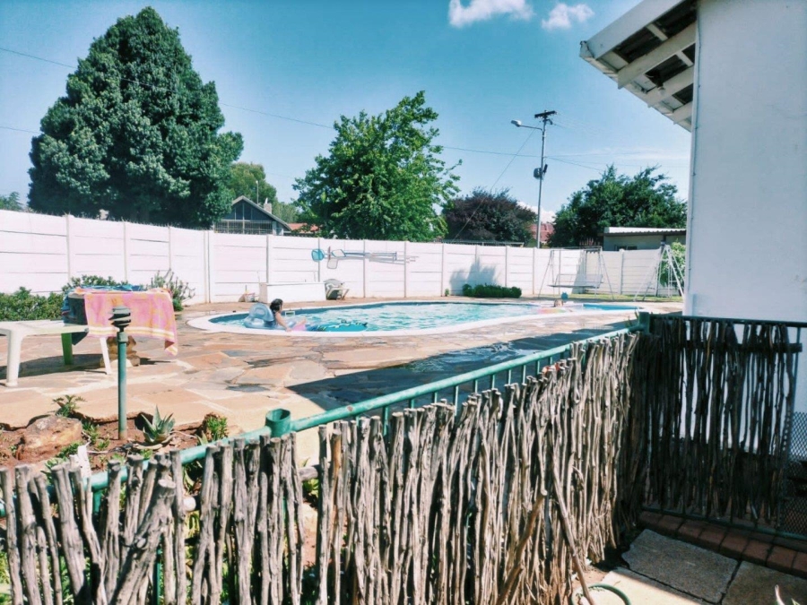 4 Bedroom Property for Sale in Greenhills Gauteng