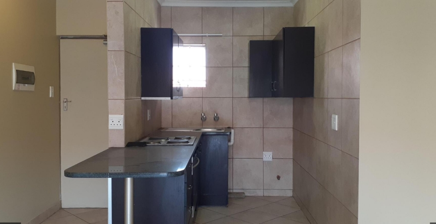 2 Bedroom Property for Sale in Kosmosdal Gauteng